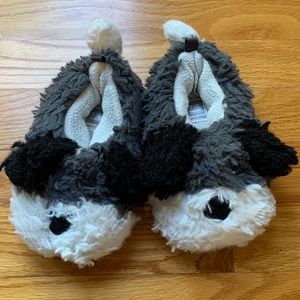 Carter’s puppy slippers - size M 7/8